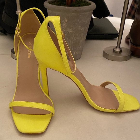 Neon Yellow Heels - NEVER WORN - Picture 3 of 4